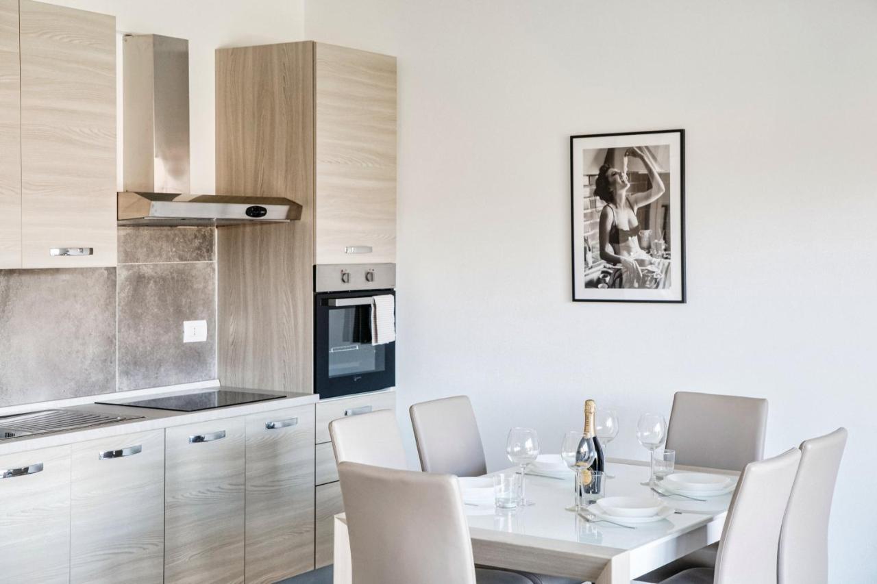 Silvia Lenno House - The House Of Travelers Appartement Buitenkant foto